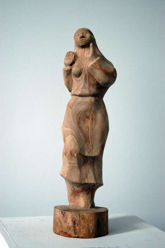 В. Кузьмин. Пляска. 2009. Дерево. 45 х 21 х 28